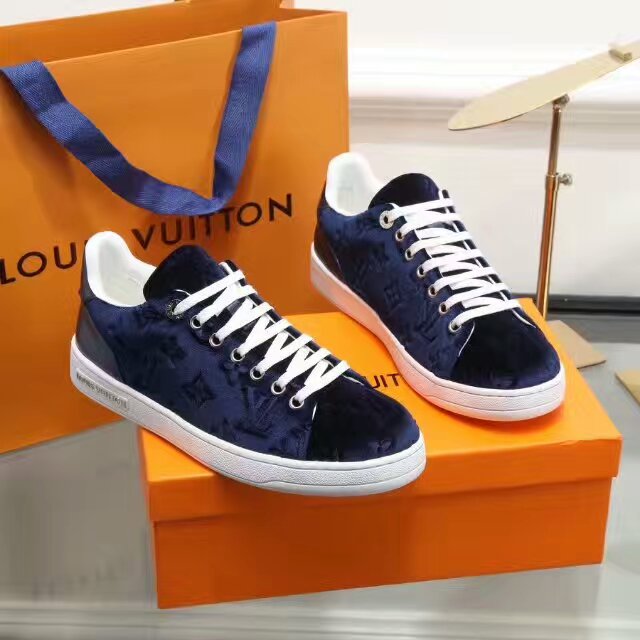 偽物ルイヴィトン 靴 2024新作Louis Vuitton 高品質 カジュアルシューズ lvx1773124-3