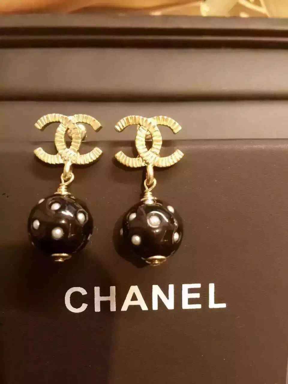 シャネルコピー ピアス CHANEL 2024秋冬新品 レディース 独特な魅力 ピアス chearrings160909-20