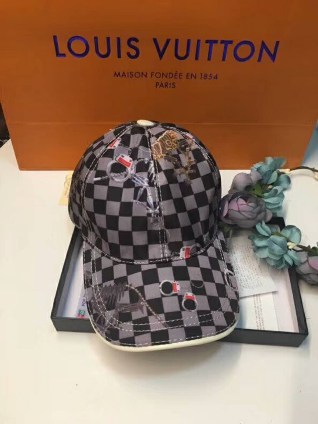 ルイヴィトンコピー 帽子 LOUIS VUITTON 2024新作 男女兼用 キャップ lvm180709p90