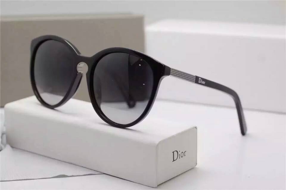 ディオールコピー サングラス CHRISTIAN DIOR 2024春夏新作 レディース UVカット 眼鏡 drglass150721-8