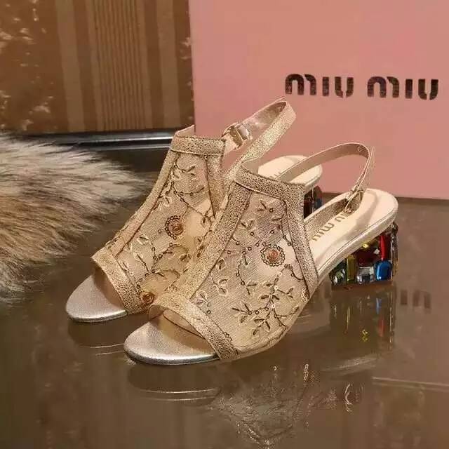 ミュウミュウコピー 靴 MIUMIU 2024春夏新作 レディース レース サンダル miushoes160330-3