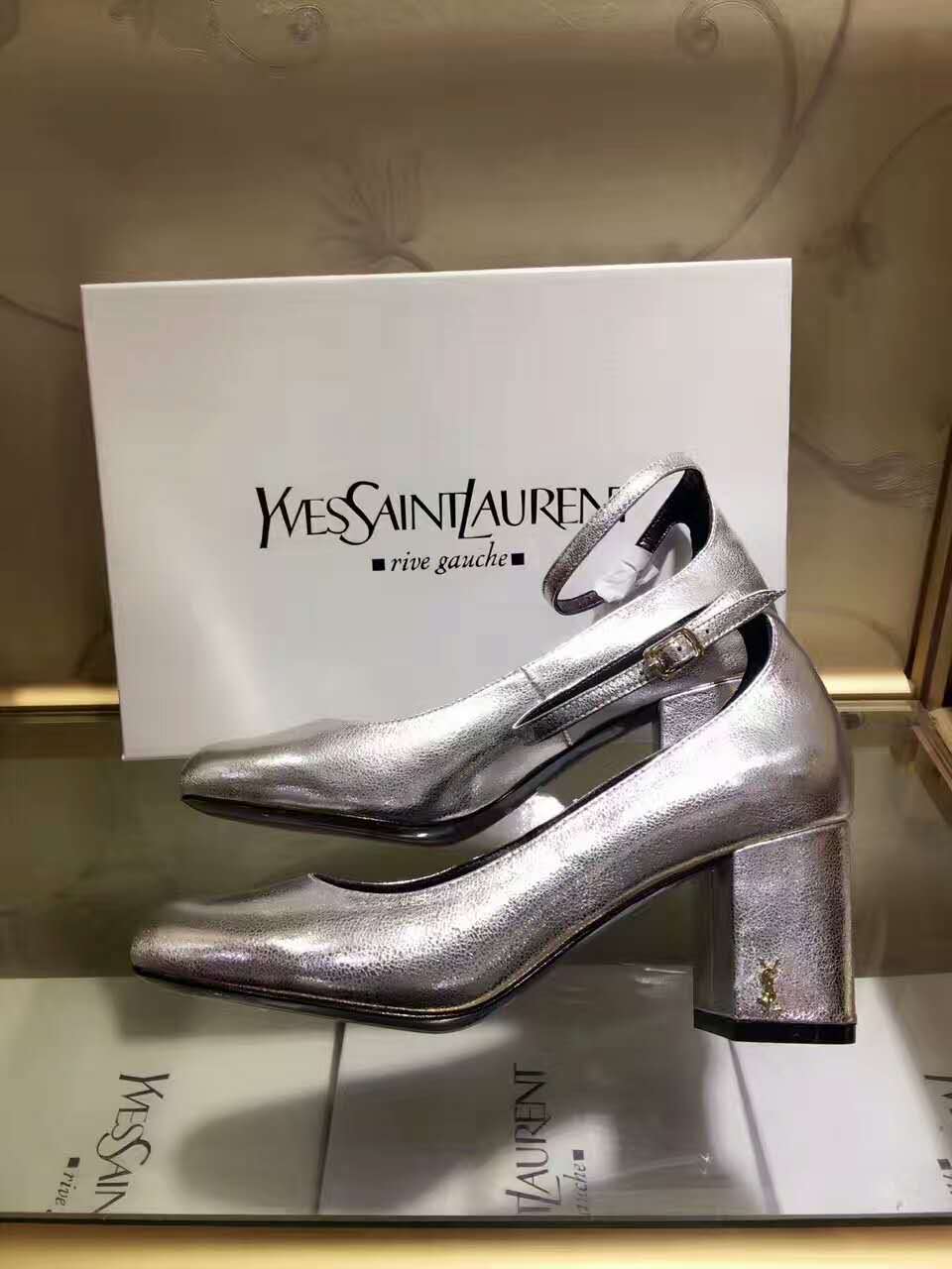 偽物イヴサンローラン 靴 2025新作 Yves Saint Laurent カジュアル ローヒール yslx178627-2