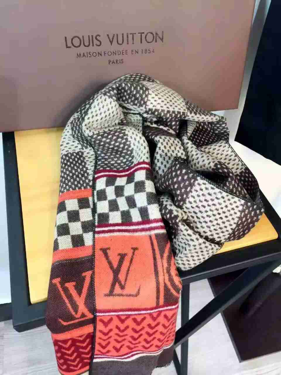 ルイヴィトンコピー マフラー 2024秋冬新作 LOUIS VUITTON 上質で柔らかい ウール マフラー lvmuffler160911-7