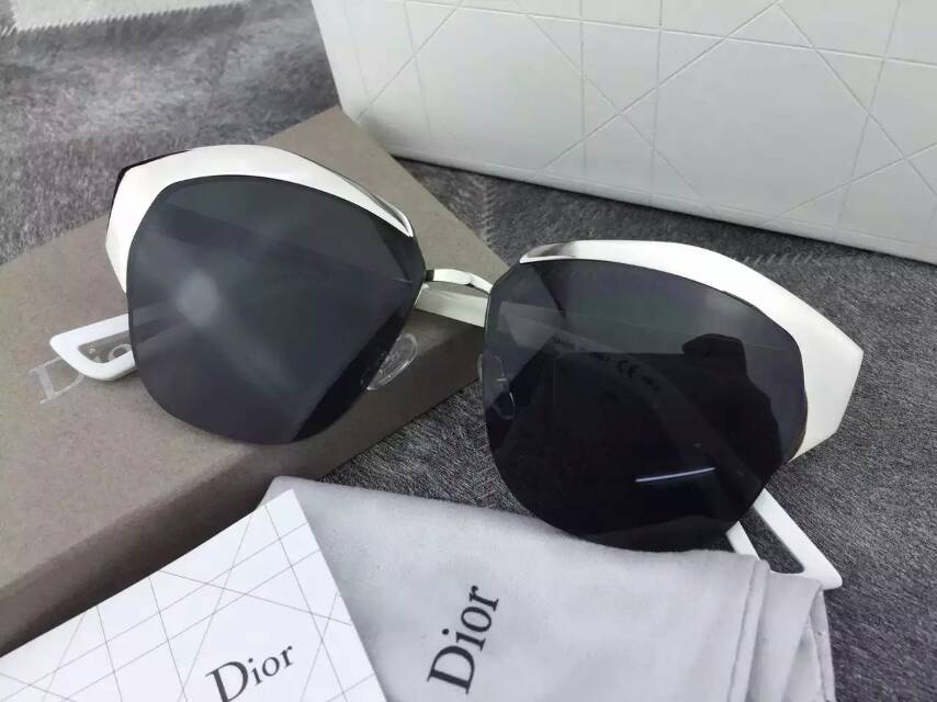 ディオールコピー サングラス 2024春夏新作 CHRISTIAN DIOR オシャレ レディース UVカット 眼鏡 drglass150728-7