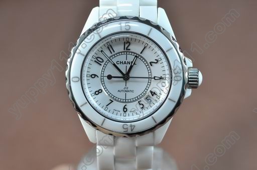 シャネルChanel 12 White Full Ceramic Swiss Eta 2824-2自動巻き