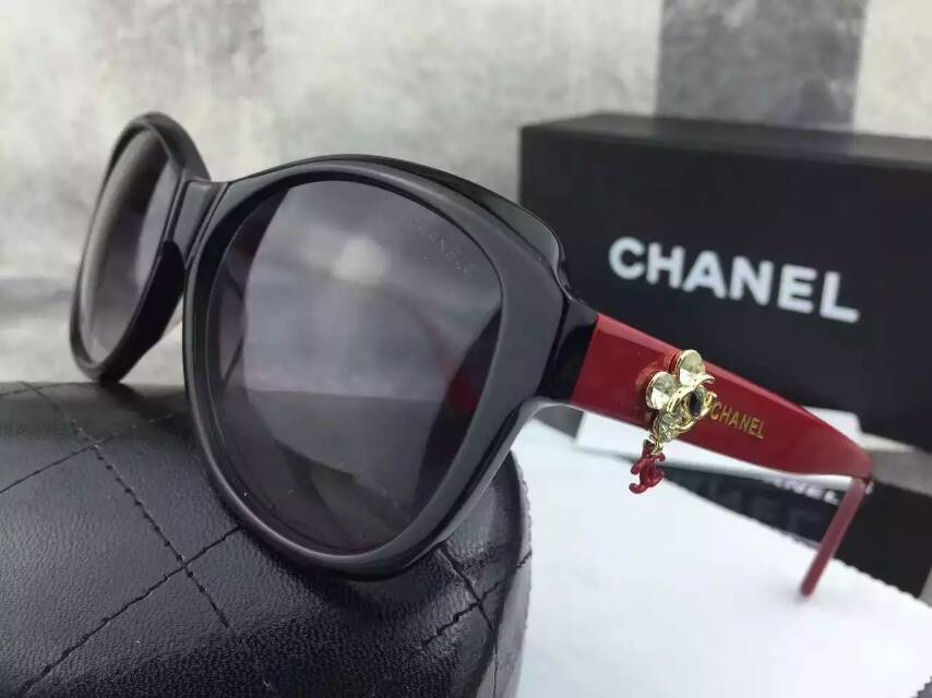 シャネルコピー サングラス CHANEL 2024春夏新品 オシャレ レディース UVカット 眼鏡 chglass150608-1