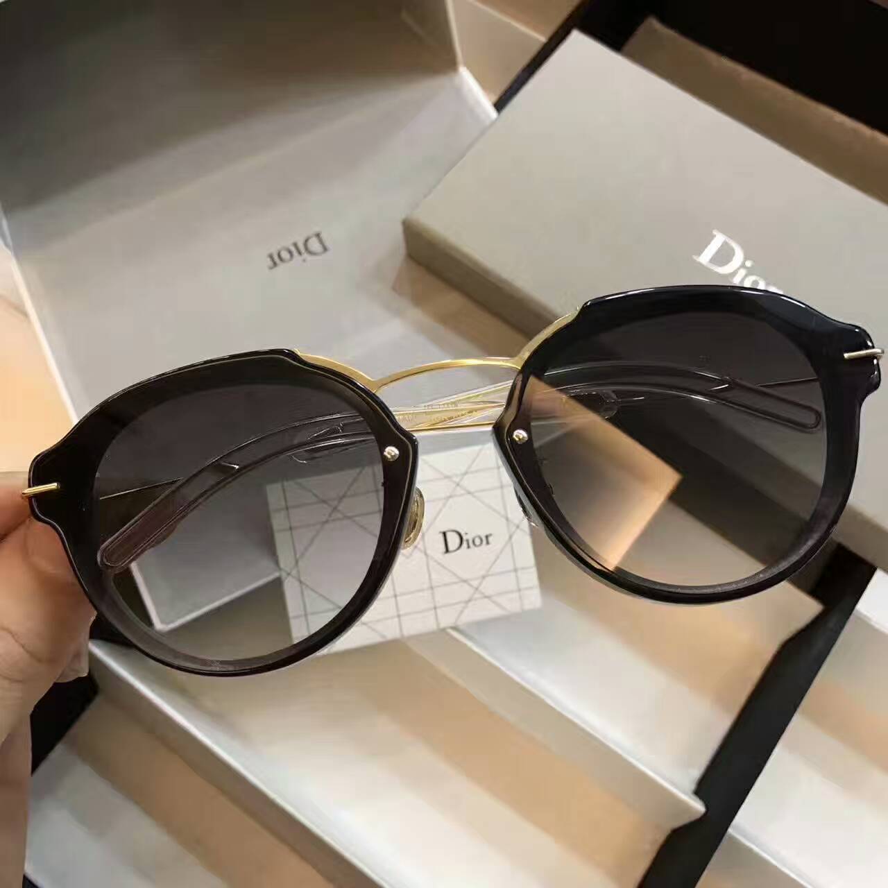 ディオールコピー サングラス CHRISTIAN DIOR 2024新作 高品質 ファッション サングラス drgs170401-14