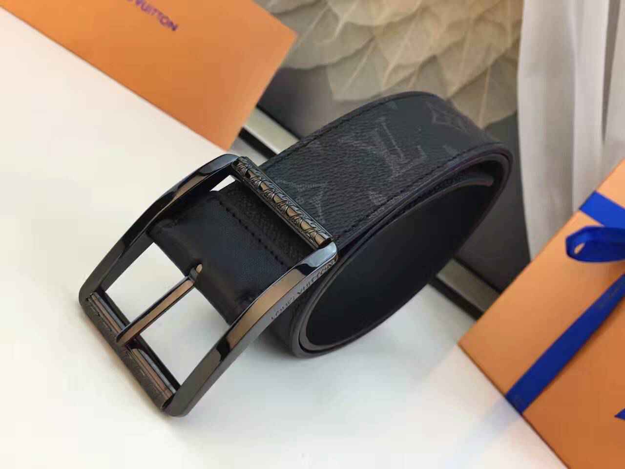 ルイヴィトンコピー ベルト 2024新品 LOUIS VUITTON 高品質 メンズ ベルト ビジネスベルト lvbelt161213-3