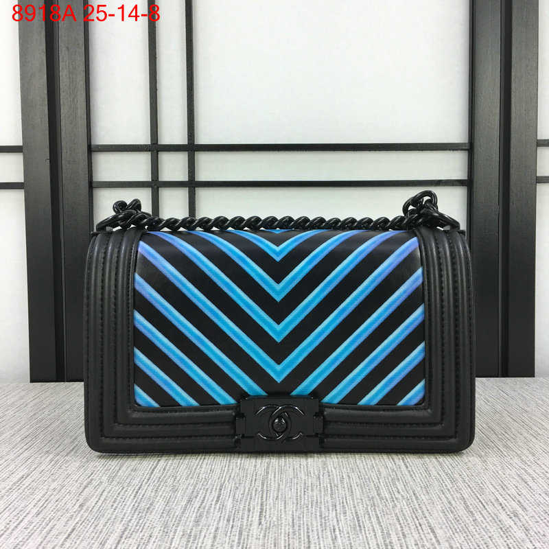 シャネルコピー バッグ CHANEL 2024新作 チェーンショルダーバッグ chbag8918