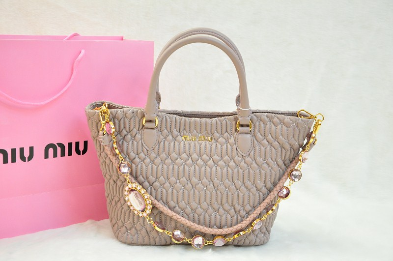 ミュウミュウコピー バッグ MIUMIU 2014新作 グレー 大人気! ラムスキン 2wayバッグ レディース トートバッグ 0896-9