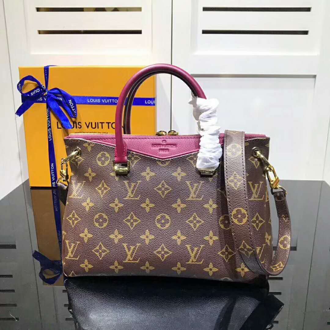 ルイヴィトンコピーバッグ LOUIS VUITTON 2024新作  ハンドバッグ  M41243