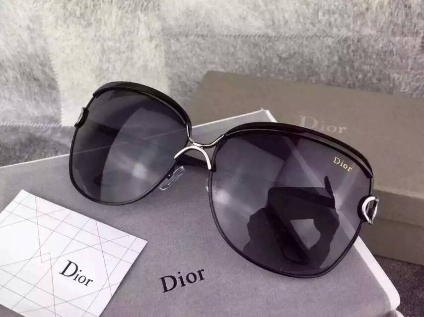 新品 ディオールコピー サングラス CHRISTIAN DIOR 2024春夏新作 レディース UVカット 眼鏡 drglass150802-8