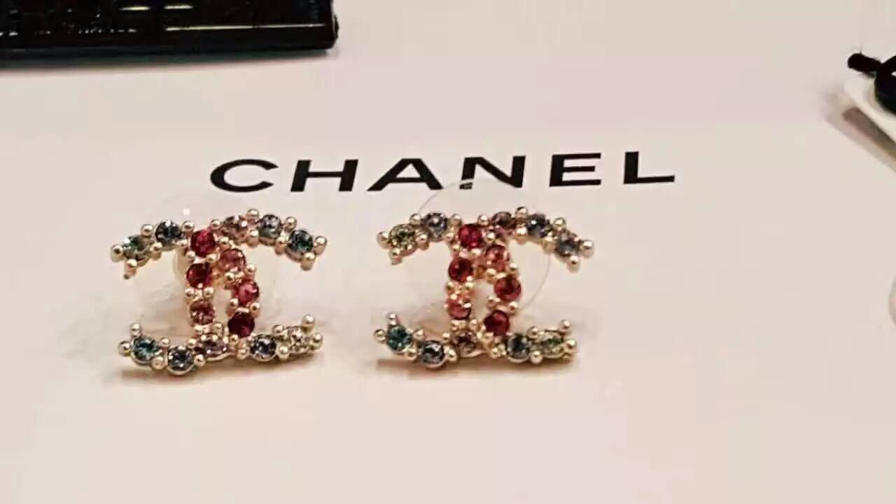 シャネルコピー ピアス CHANEL 2024秋冬新品 レディース 高貴の気質 ピアス chearrings161025-1