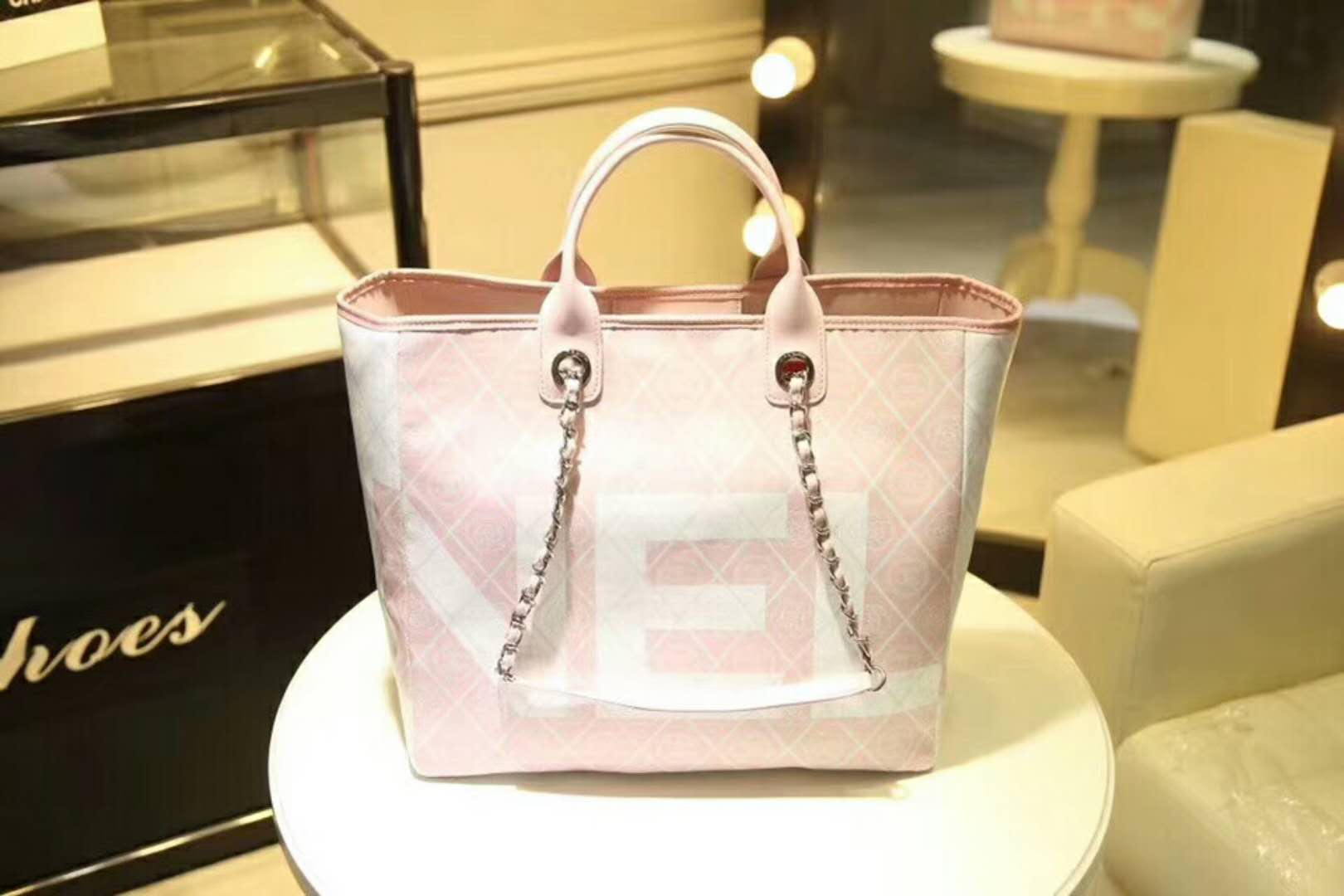 CHANEL 偽物シャネル バッグ 2024新作 ボックスカーフ 手提げショルダーバッグ ch66998A-2