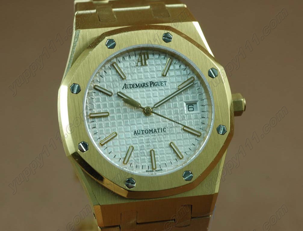 オーデマ・ピゲAudemars Piguet Royal Oak Jumbo 39mm FG/FG White Swiss Eta 2824-2自動巻