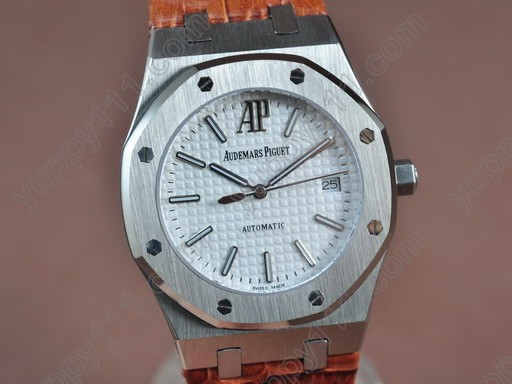 オーデマ・ピゲAudemars Piguet Royal Oak Jumbo 39mm SS/LE White Swiss Eta 2824-2自動巻