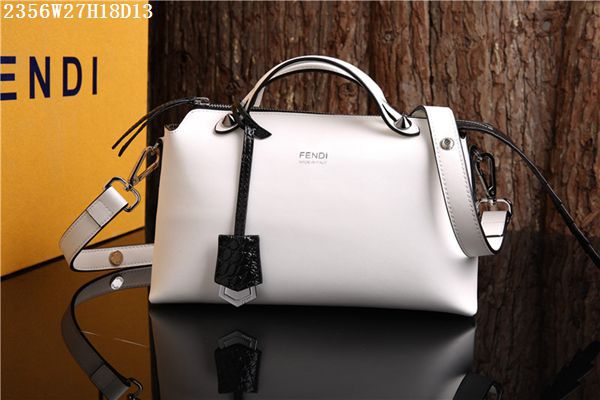 2014秋冬新作 フェンディコピーバッグ FENDI 高品質 レディース 手提げ ショルダーバッグ·2wayバッグ ホワイト 2356-4