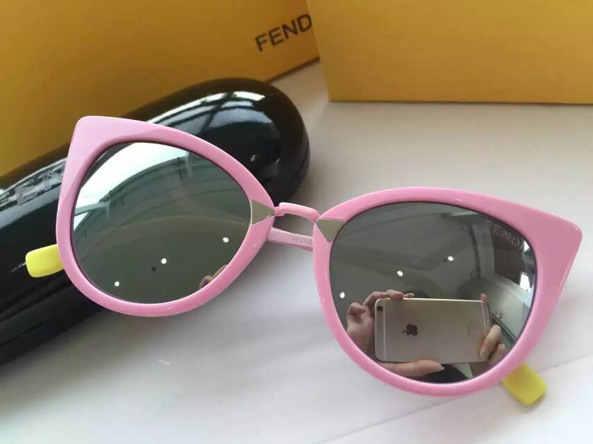 2024春夏新作 フェンディコピー サングラス FENDI レディース UVカット サングラス fdglass150713-14