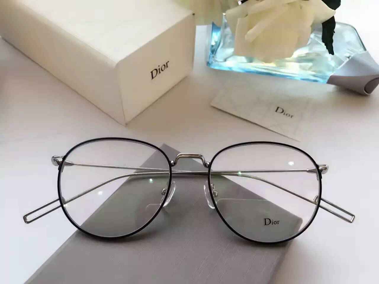 ディオールコピー サングラス CHRISTIAN DIOR 2024新品 UVカット レディース サングラス drglass161116-1