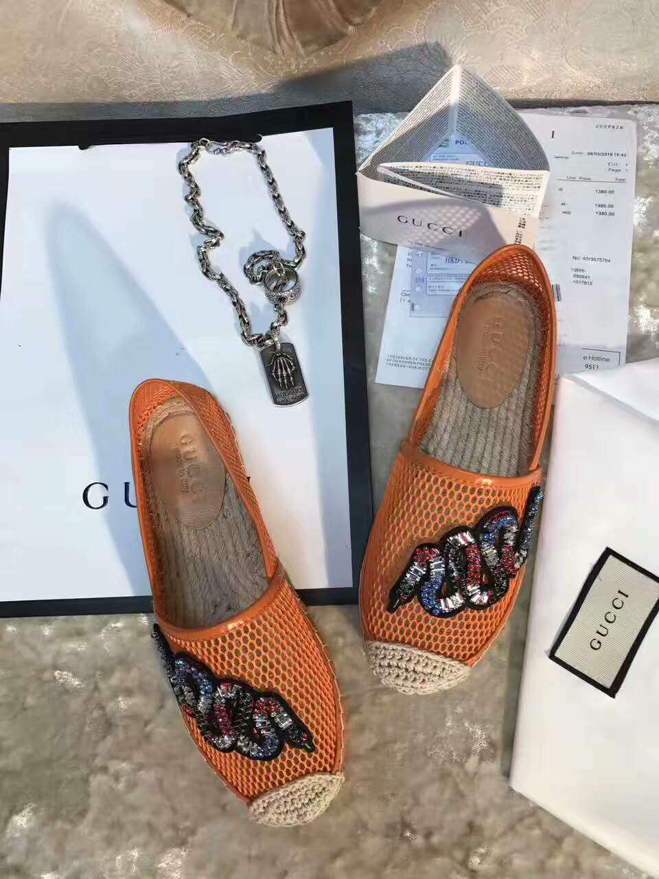 GUCCI 偽物グッチ 靴 2024新作 レディース マルチカラー 編み込み ローファー gux1752924-3