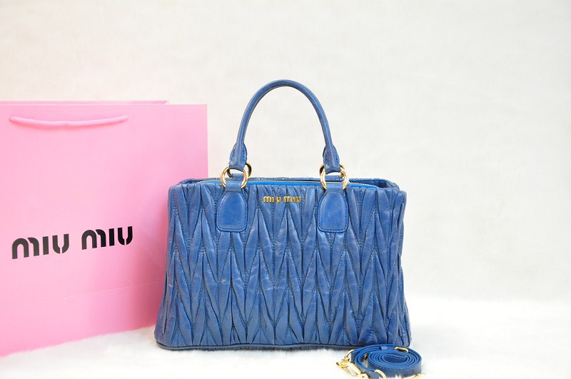 ミュウミュウコピー バッグ MIUMIU 2014新作 ブルー 2way レディース 型押しクロコ ショルダー付 ハンドバッグ 0803-5