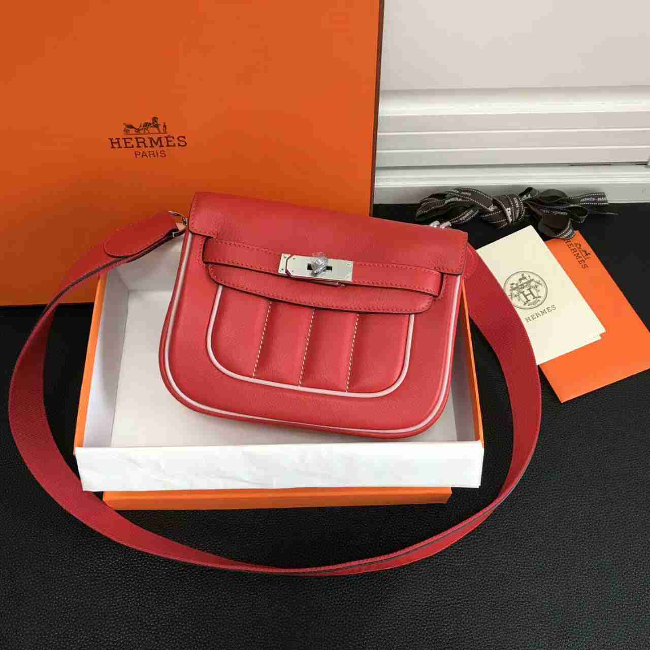 HERMES エルメスコピー バッグ 2024新作 マルチカラー 斜め掛けショルダーバッグ hbag20850-2