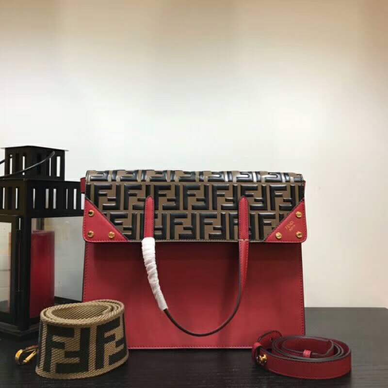 フェンディバッグコピー FENDI 2024新作 高品質 フリップ ラージ fd190220p120-2