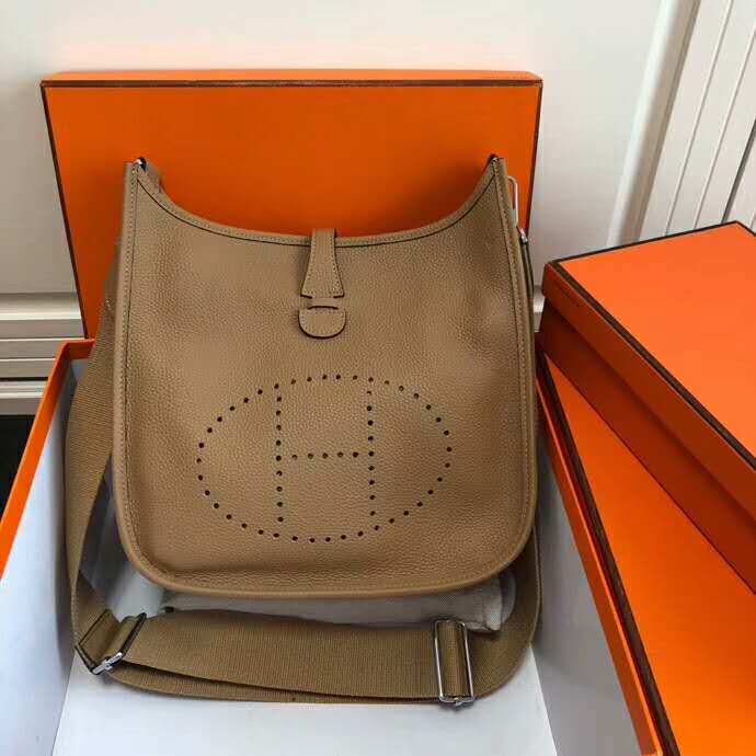 エルメスバッグコピー HERMES 2024新作 高品質 Evelyne エヴリン ショルダーバッグ he190221p78-9