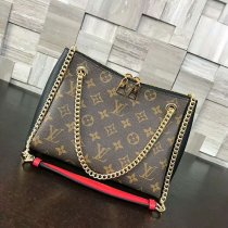 ルイヴィトンコピーバッグ LOUIS VUITTON 2024新作 チェーンショルダーバッグ M53068