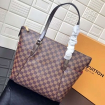 ルイヴィトンバッグコピー LOUIS VUITTON  2024新作 ハンドバッグ M56689