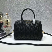 ミュウミュウバッグコピー MIUMIU 2024新作 ハンドバッグ 5BB033