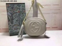 グッチコピー バッグ 2024秋冬新作 GUCCI レディース 可愛いおポーチ ショルダーバッグ 353965-6