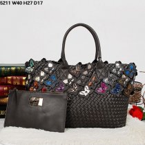 BOTTEGA VENETA 新作 ボッテガヴェネタコピー ブラウン レディース 人気 編み込み トートバッグ BV5211-22