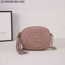 グッチコピー バッグ 2024秋冬新作 GUCCI レディース 可愛いおポーチ ショルダーバッグ 353965-4