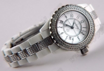 シャネルChanel J12 Ceramic Diamonds Ladies Taiwan versionクオーツ　