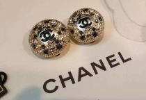 新品 シャネルコピー ピアス CHANEL 2024秋冬新作 レディース ピアス 魅力全開 chearrings161009-1