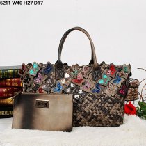 BOTTEGA VENETA 新作 ボッテガヴェネタコピー ブラウン レディース 人気 編み込み トートバッグ BV5211-21