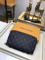 偽物ルイヴィトン バッグ 2024新作LOUIS VUITTON モノグラム ラウンドファスナー クラッチバッグ M61698-1