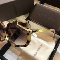 偽物ルイヴィトン サングラス LOUIS VUITTON 2025新作 高品質 ビッグフレーム サングラス lvglass170420-2