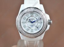 シャネルChanel J12 43mm White Ceramic RU/Diam White 2824-2自動巻き