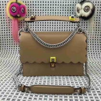 フェンディコピーバッグ 2025新作FENDI キャナイ レディース ハンドバッグ 32888-5