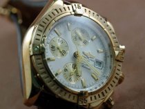 ブライトリングBreitling Chronomat Evolution V2 FG White Asia 7750自動巻き