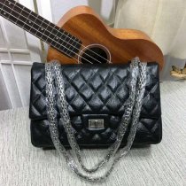 CHANEL 偽物シャネル バッグ 2024新作 クラシック チェーンショルダーバッグ 37586-9