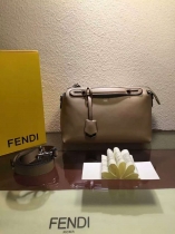 偽物フェンディ バッグ 2024新作 FENDI レディース ポシェット ショルダーバッグ fdbag2531-8