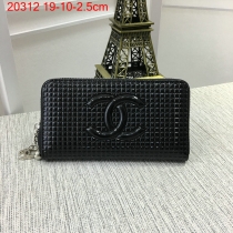 新作シャネルコピー 財布 CHANEL レディース レザー 二つ折り長財布 20312-7