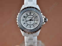 シャネルChanel J12 White Ceramic Diam /Bez Ladies Japanese Qtクオーツ