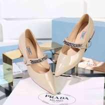 プラダコピー 靴 2024春夏新作 PRADA 光沢感 レディース 美脚パンプス prshoes160709-5