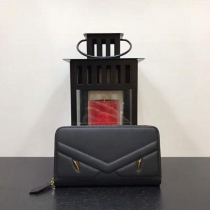 フェンディ財布コピー FENDI 2024新作 ラウンドファスナー長財布 fd190116p36-1