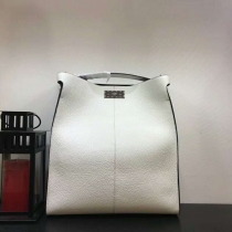 フェンディバッグコピー FENDI 2024新作 高品質 ピーカブー Xライト レギュラー fdb190116p125-1