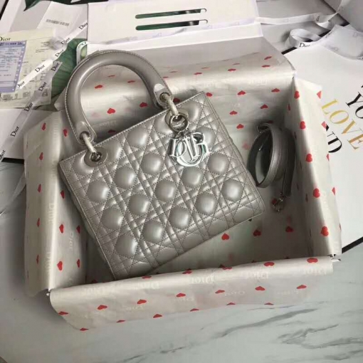 ディオールバッグコピー 2024新作 ラムスキン LADY DIOR バッグ CAL44550-4